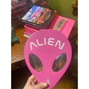 Jeffree Star Pallet Bundle